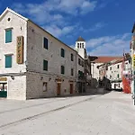 Lejlighed Awesome In With House Sea View Vodice