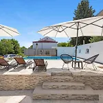 Awesome In With House Sea View Lejlighed *
