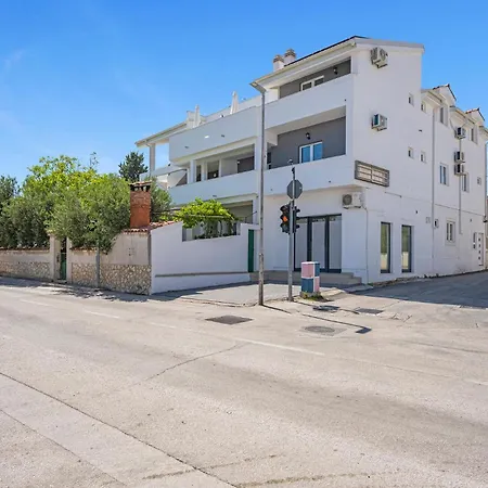 1 Bedroom Gorgeous In Apartman *