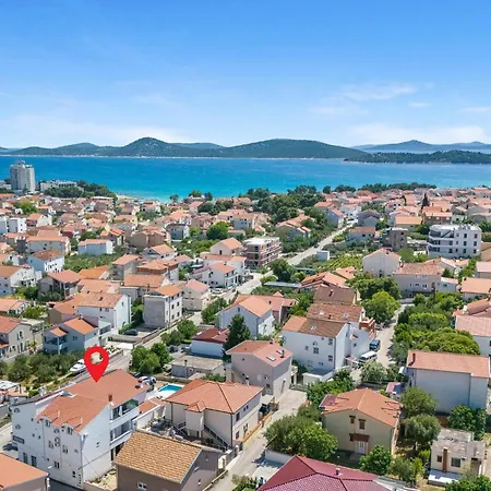 Lägenhet 1 Bedroom Gorgeous Apartment In Vodice *