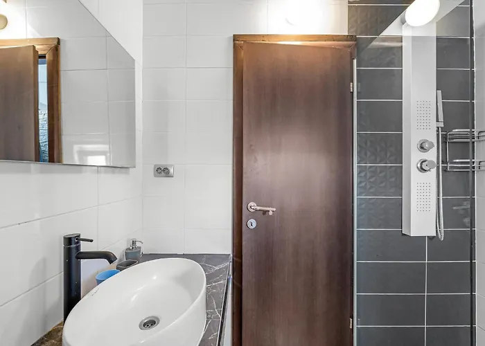 Appartement 1 Bedroom In *