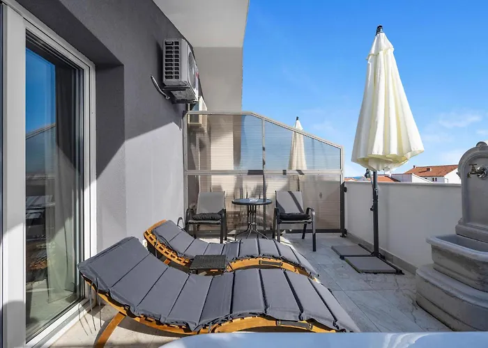 1 Bedroom In * 沃迪切